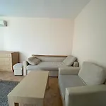 아파트 Balkan Breeze 15 *